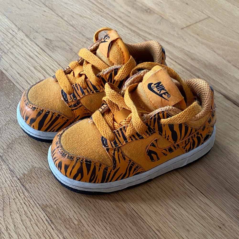 Nike Kids Tiger Print Sneakers - Orange
